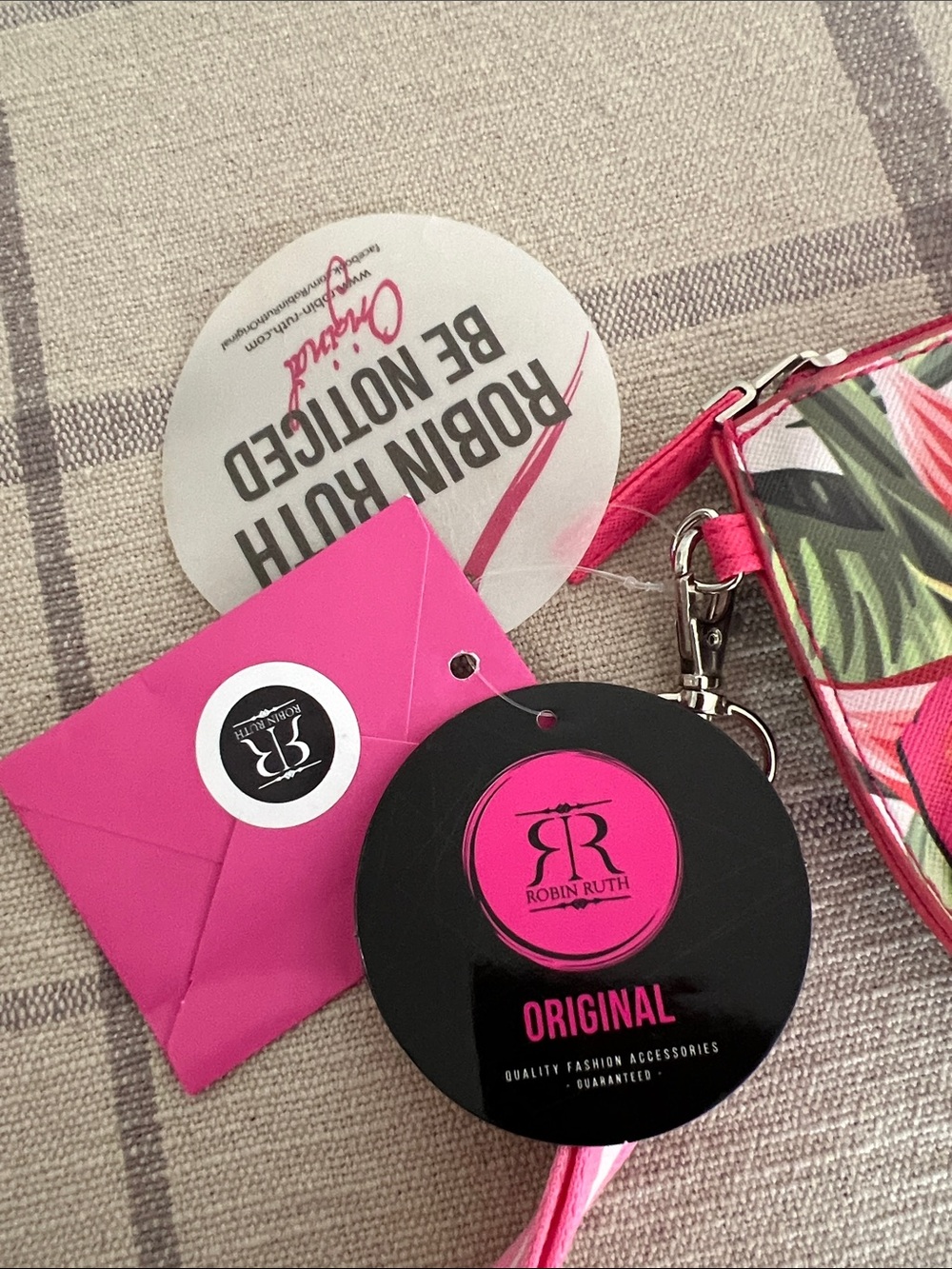 Robin Ruth Pink Tropical Riviera Maya Wristlet - Picture 8 of 11